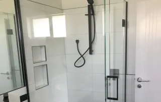 frameless showers edit