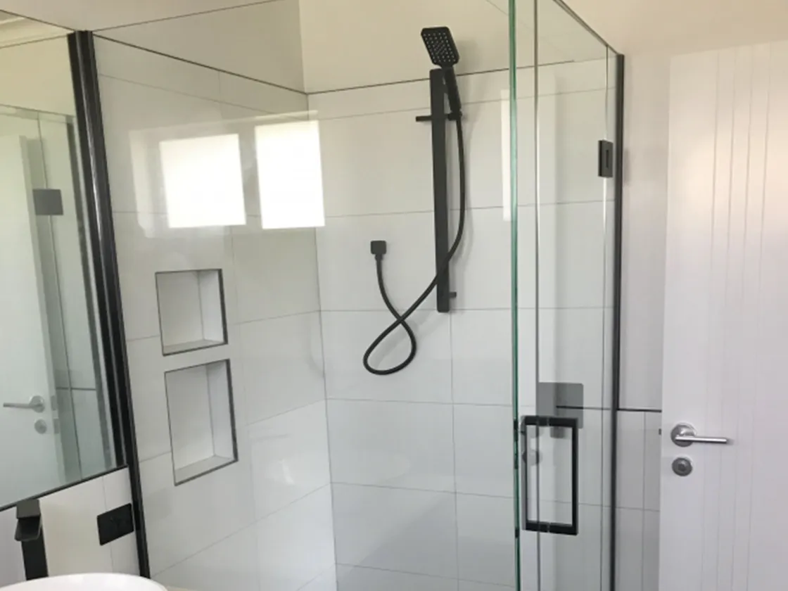 frameless showers edit
